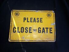 VINTAGE 1972 SIGN DEPARTMENT OF INTERIOR   10”x 7” PLEASE CLOSE GATE picture