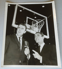 1960's Press Photo JACK TWYMAN & CHRIS SCHENKEL ~ NBA Basketball ~ ABC TV 1968 picture