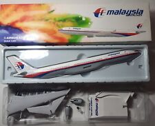 1:200 Skymarks A330-300 Malaysia Airlines picture