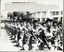 1967 Press Photo Female soldiers march through Jerusalem during parade picture