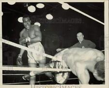 1950 Press Photo Jesse Brown & Herb Moore in Golden Gloves championship, Chicago picture