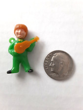 Vtg Gumball Charm Cracker Jack 1960's Green  BEATLES  Vending machine toy Prize picture