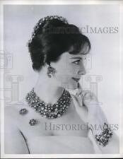 1950 Media Photo Clearwater crystal necklace & bracelet modeled picture