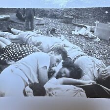 1946 Sexy Cuddle Pile Messy Picnic ORIGINAL snapshot vintage photo Attractive picture
