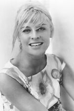 JULIE CHRISTIE 1960'S SMILING POSRTR24x36 inch Poster picture