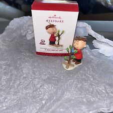 Hallmark Keepsake Ornament HAPPINESS IS PEANUTS ALL YEAR LONG VERY SPECIAL TREE picture