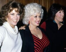 Nine to Five Jane Fonda, Lily Tomlin, Dolly Parton 8x10 Real Photo picture