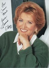 FANNIE FLAGG SIGNED 5 1/2X7 1/2 COLOR PHOTO picture