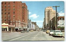1950s LINCOLN NEBRASKA 13th STREET CORNHUSKER HOTELBUS DEPOT POSTCARD P3759 picture