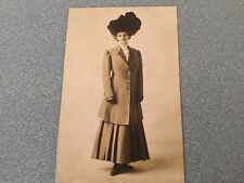C 1910'S RPPC REAL PHOTO POSTCARD Fashionable Woman COAT OVERSIZED HAT UNPOSTED picture
