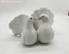 Lladro Couple Of Doves Porcelain Figure #1169 picture