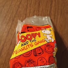 1999 Wendy’s Kids Meal Toy - Snoopy And The Peanut Gang - Doghouse Push Up 1998 picture