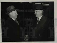 1940 Press Photo Sen.Robert A. Taft, gov. John Brickner arrival Washington picture