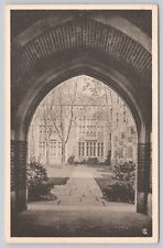 Connecticut CT postcard New Haven, Yale University American Scene Vintage - B1 picture