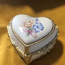 VINTAGE HEART SHAPED MUSICAL TRINKET BOX JAPANESE METAL H:6 Cm picture